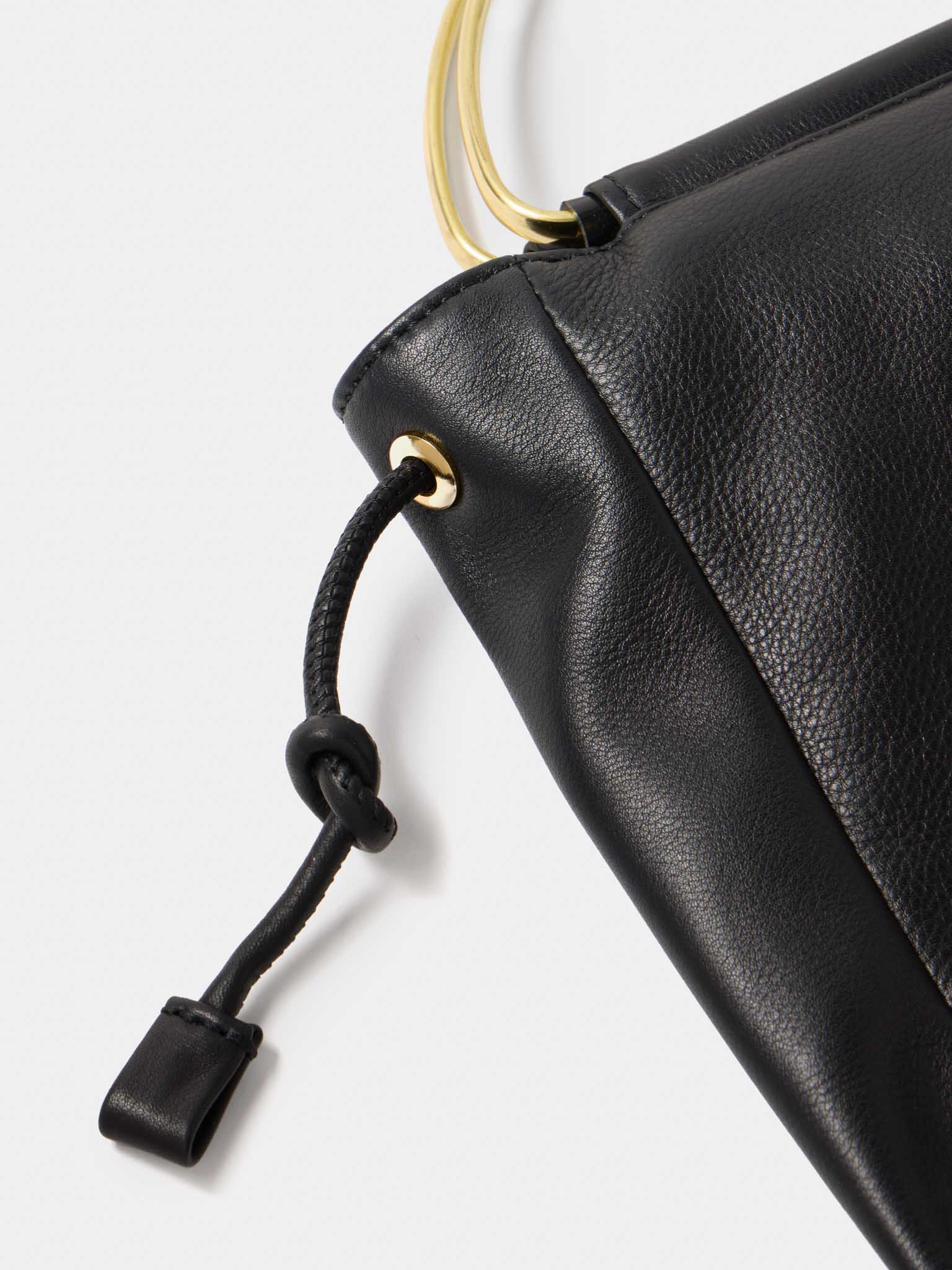 BRASS HANDLE SHOULDER