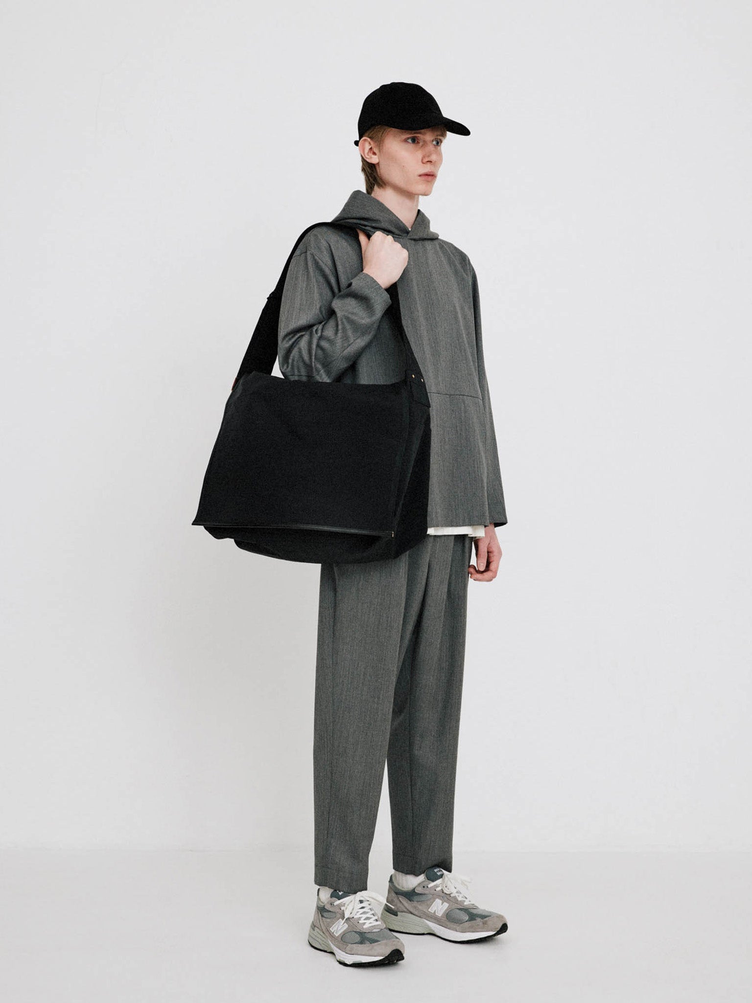 NEWSPAPER / SHRINK-ReNY