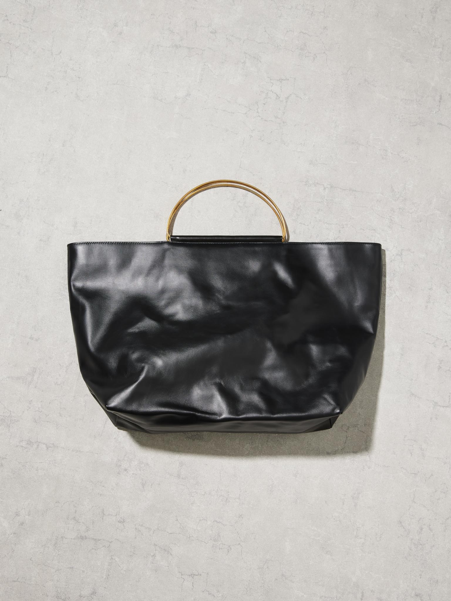 BRASS HANDLE TOTE / LEATHER