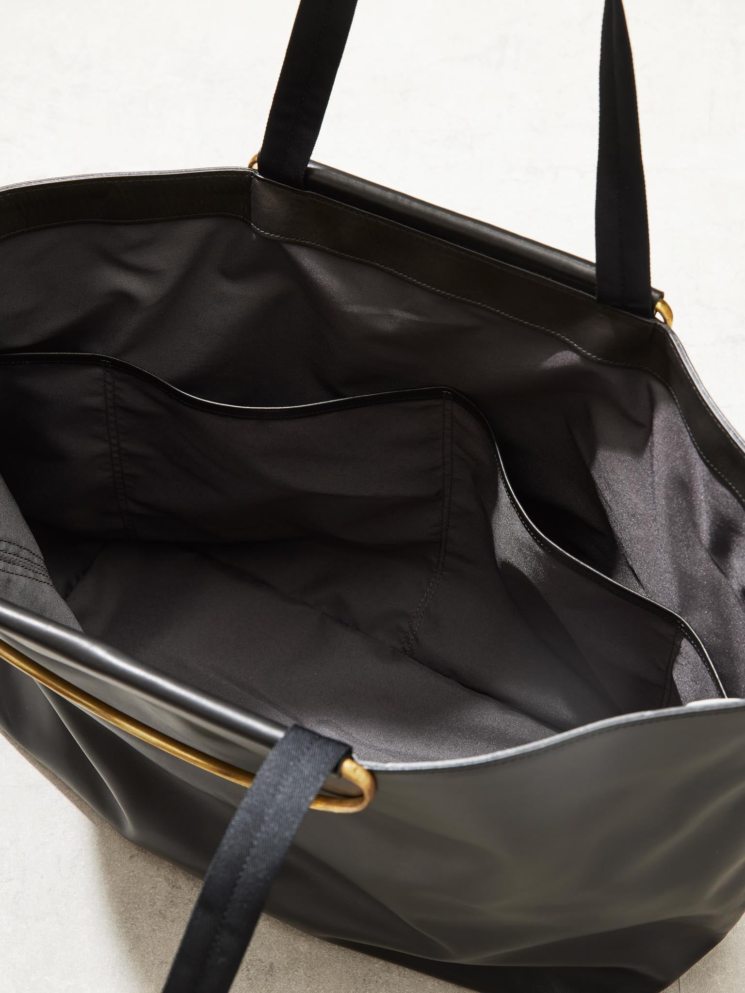 BRASS HANDLE TOTE / LEATHER