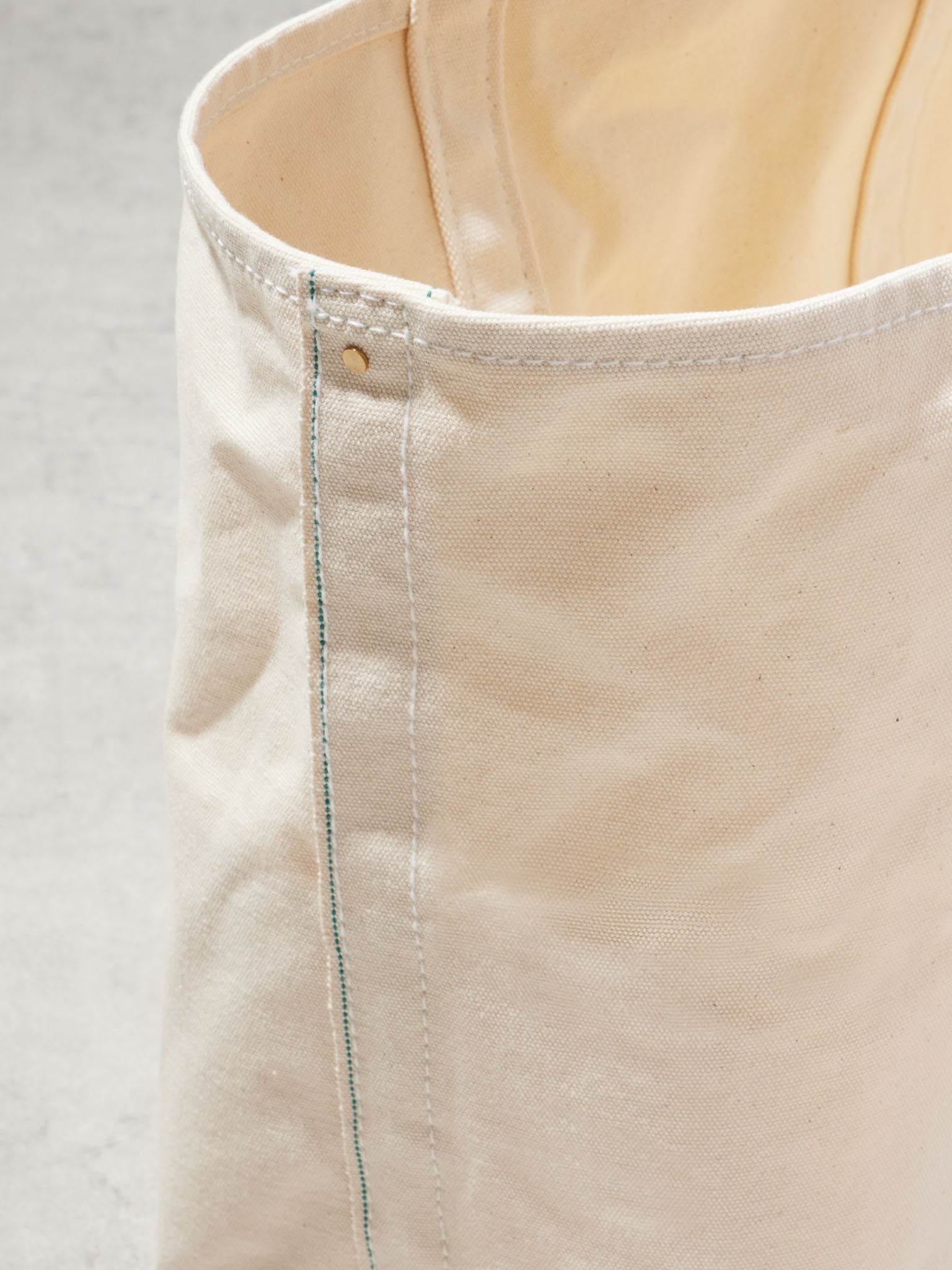 SELVEDGE CANVAS BUCKET TOTE / L