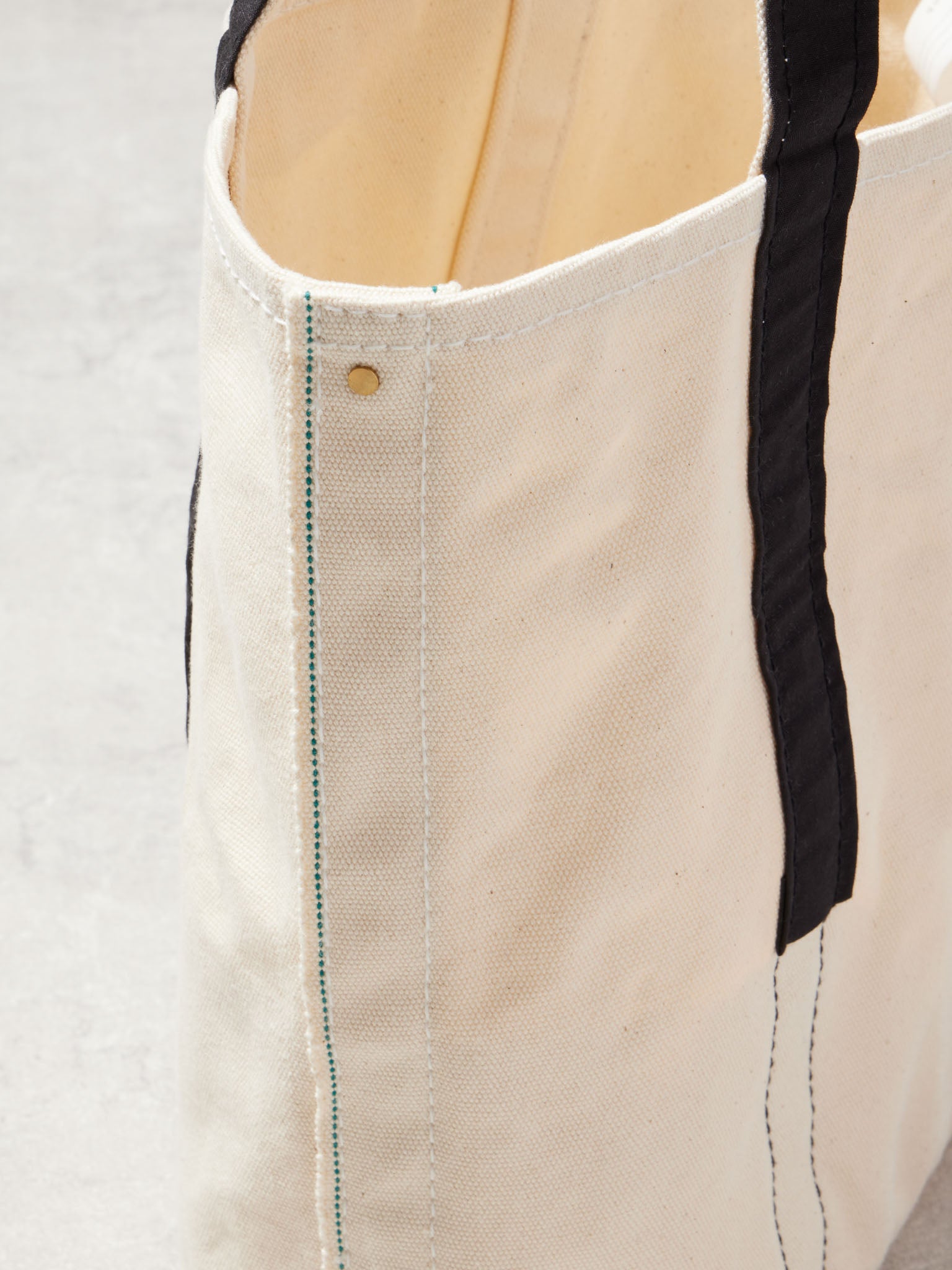SELVEDGE CANVAS BUCKET TOTE / S