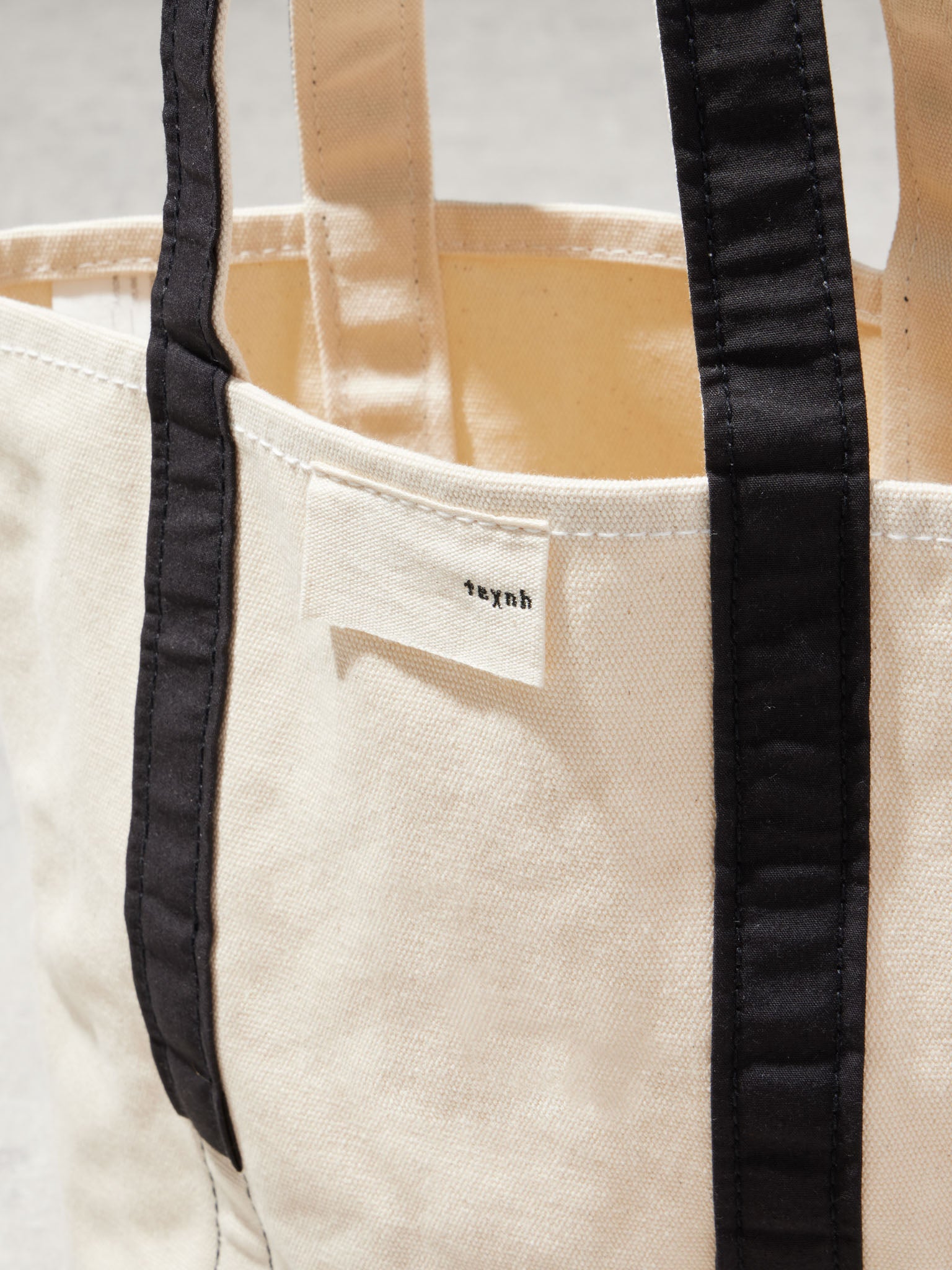 SELVEDGE CANVAS BUCKET TOTE / S
