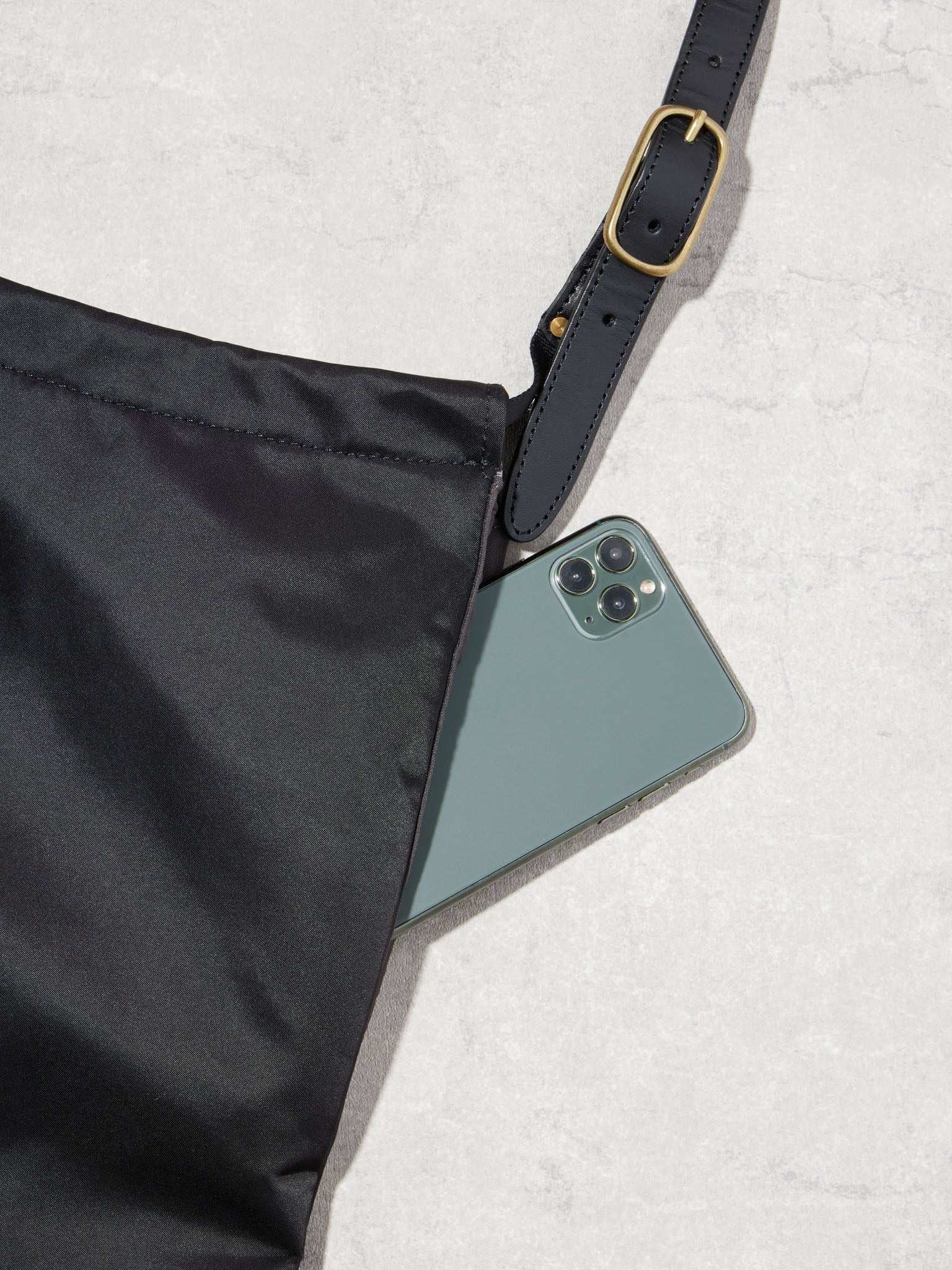 TRIANGLE SHOULDER L / 66NY