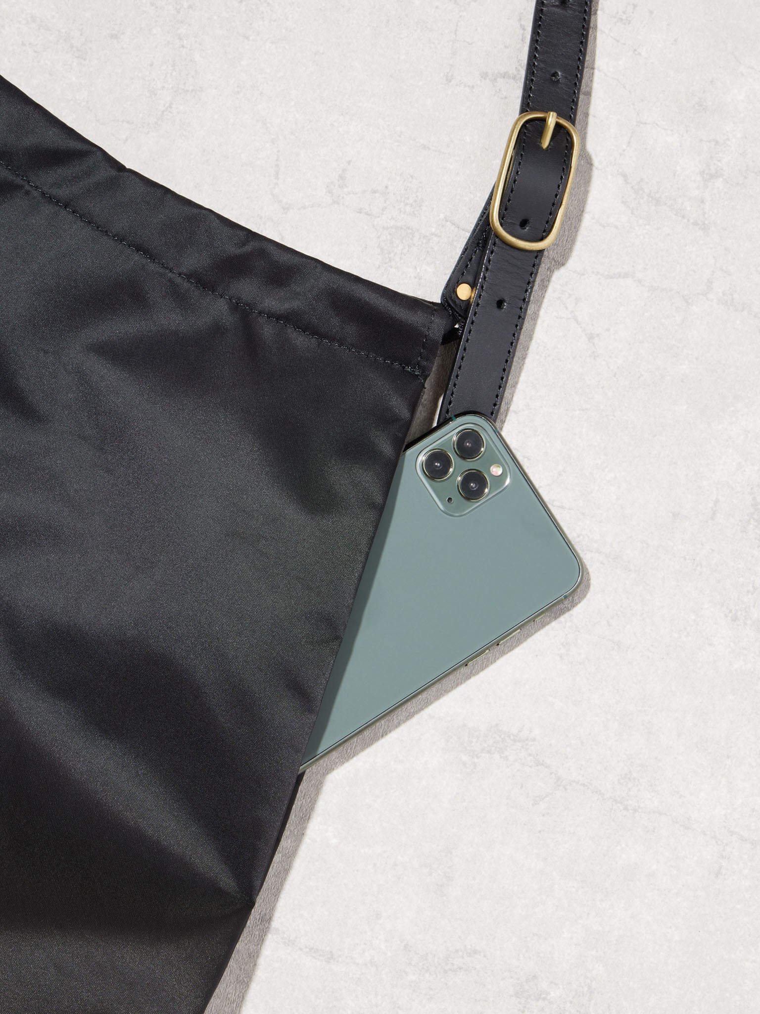 TRIANGLE SHOULDER / M / 66NY