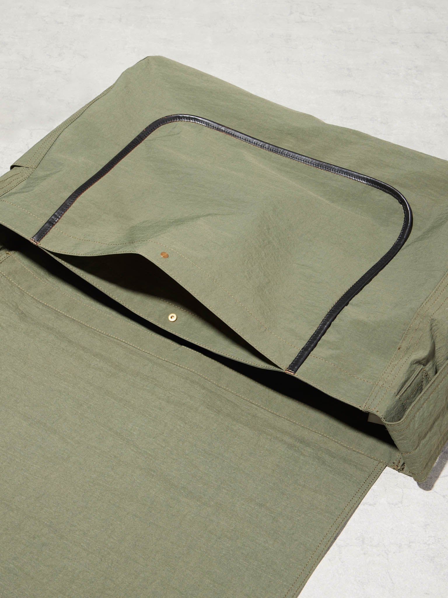 NEWSPAPER / SHRINK-ReNY