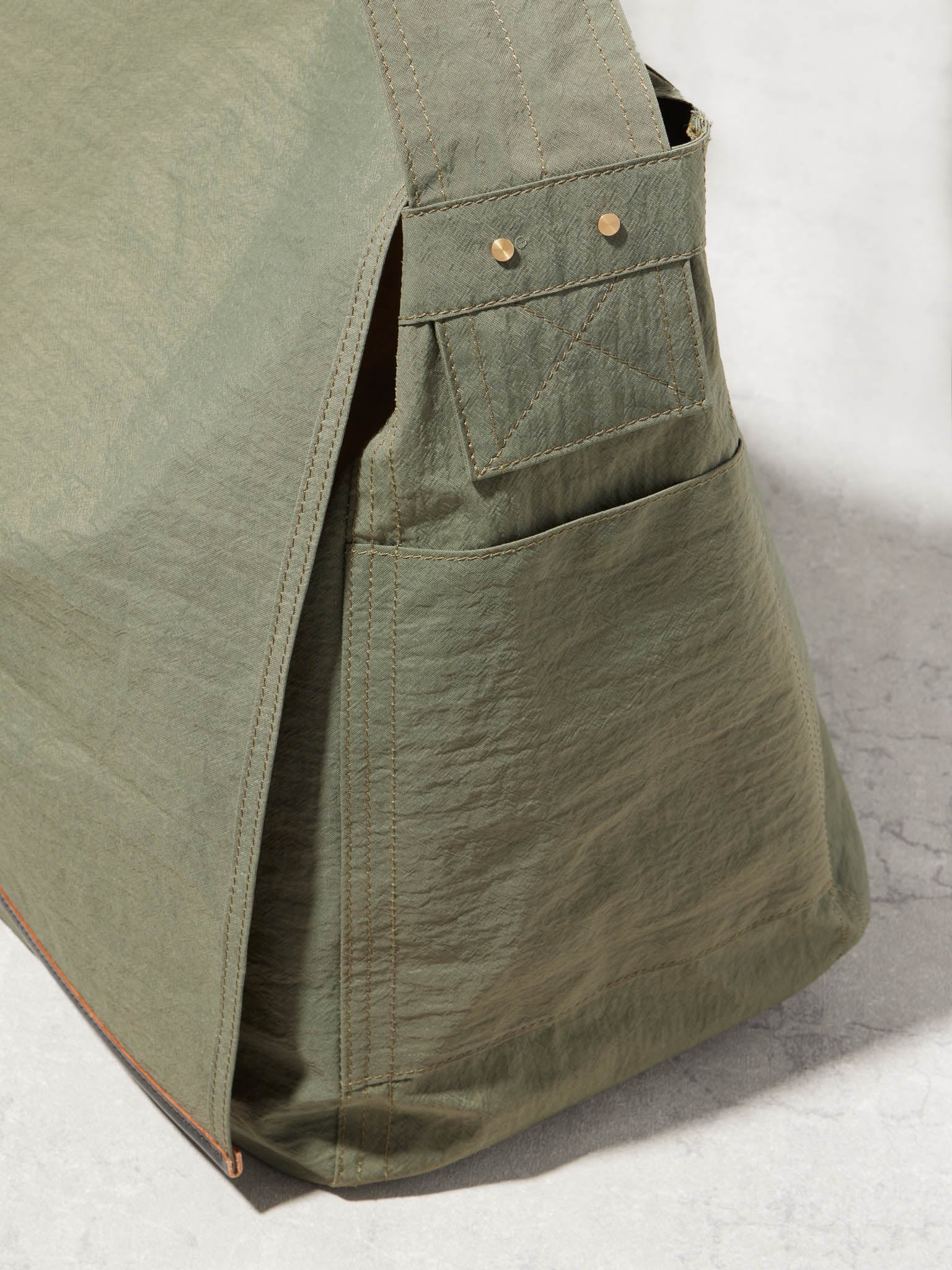 NEWSPAPER / SHRINK-ReNY