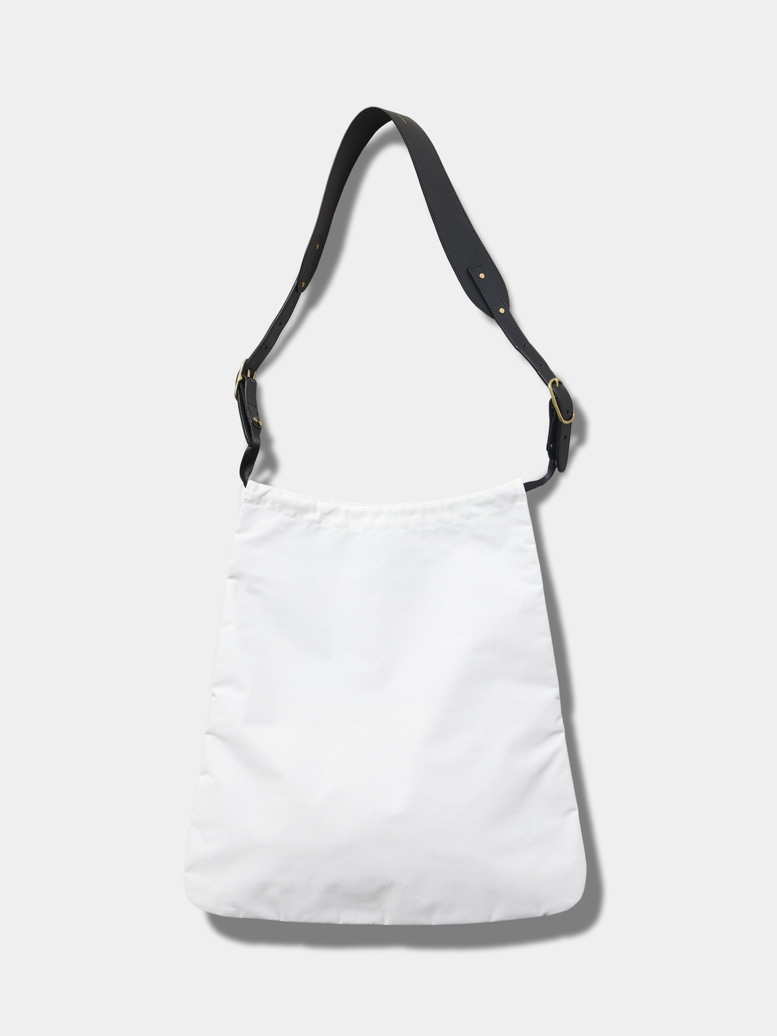 TRIANGLE SHOULDER / L / LOOPTEX