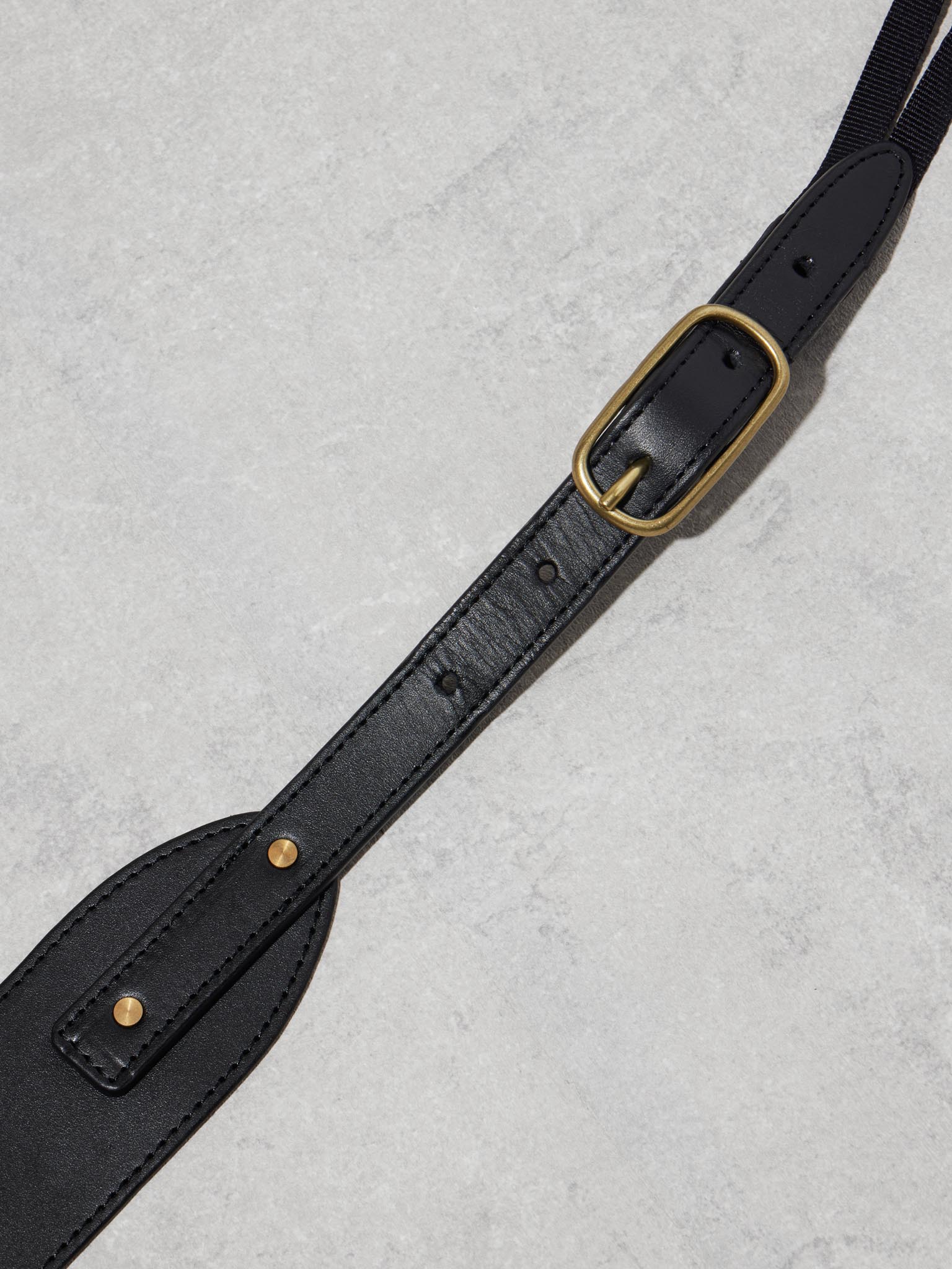 TRIANGLE SHOULDER / M