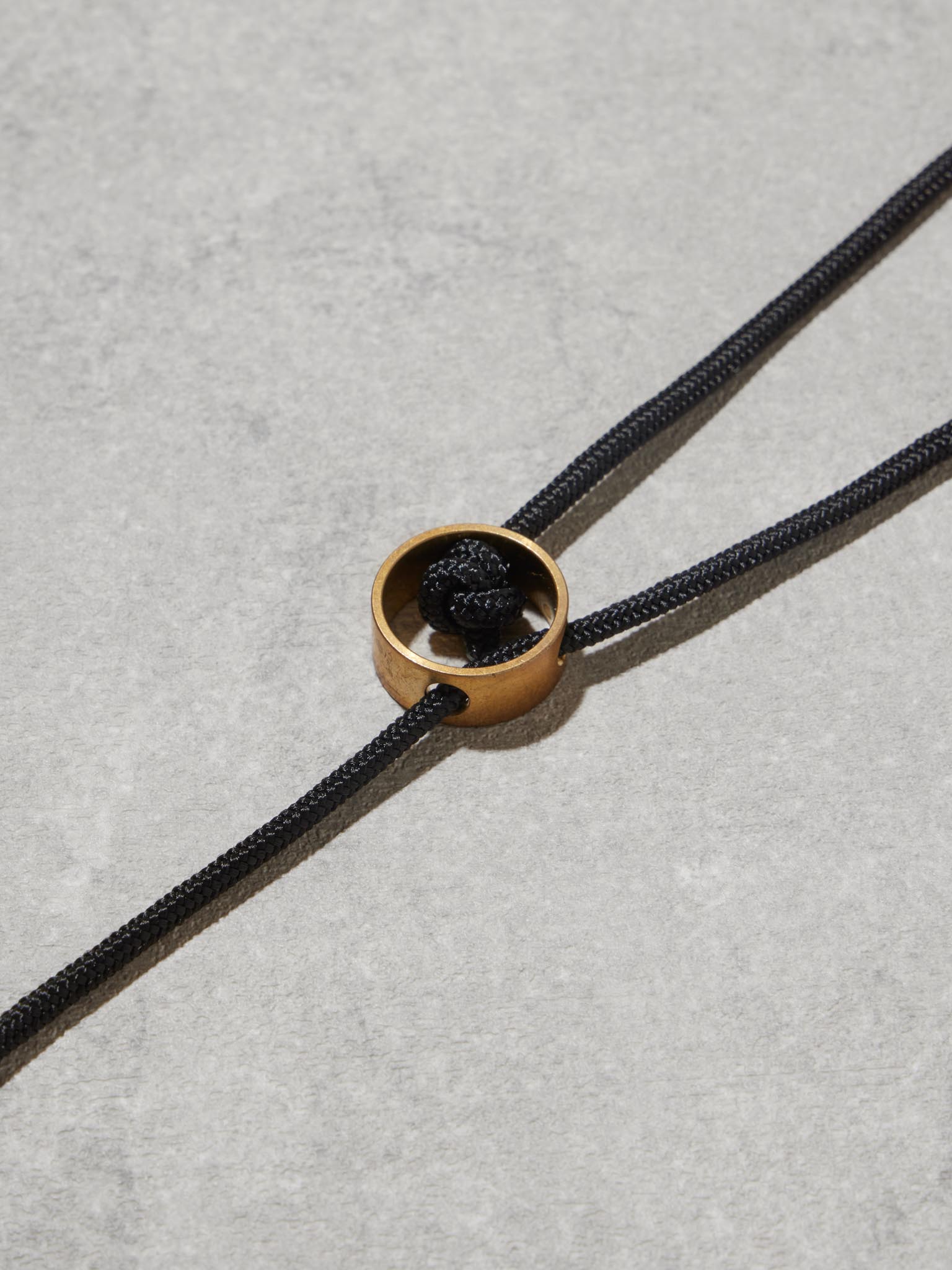 SQUARE ZIP POCKET