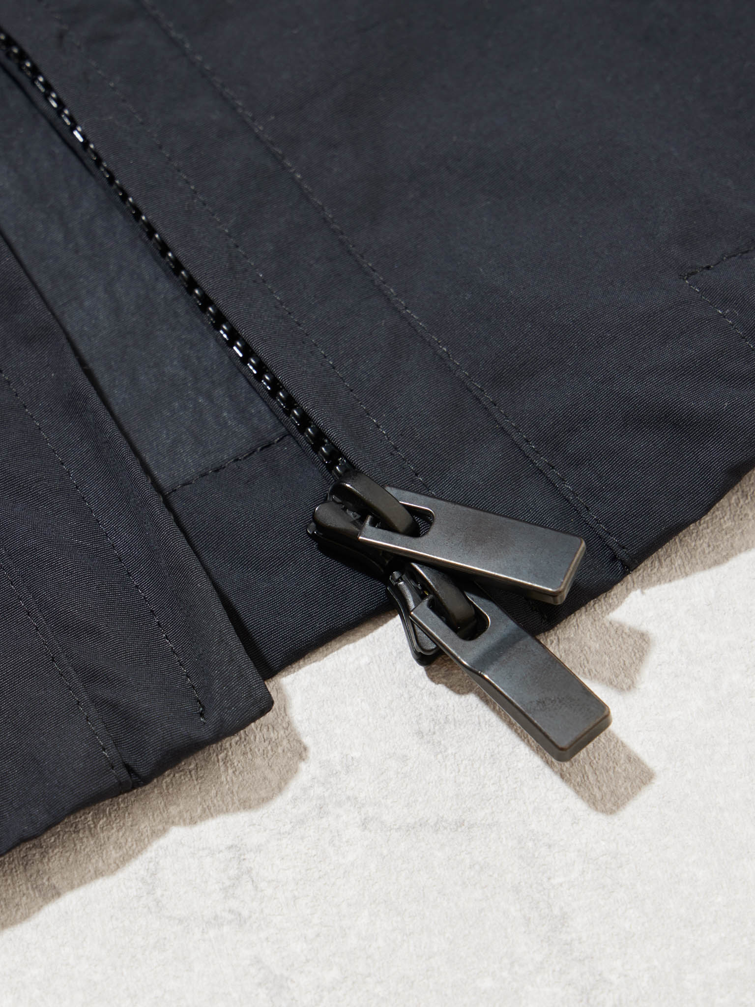 BAGLESS DRAWSTRING BLOUSON