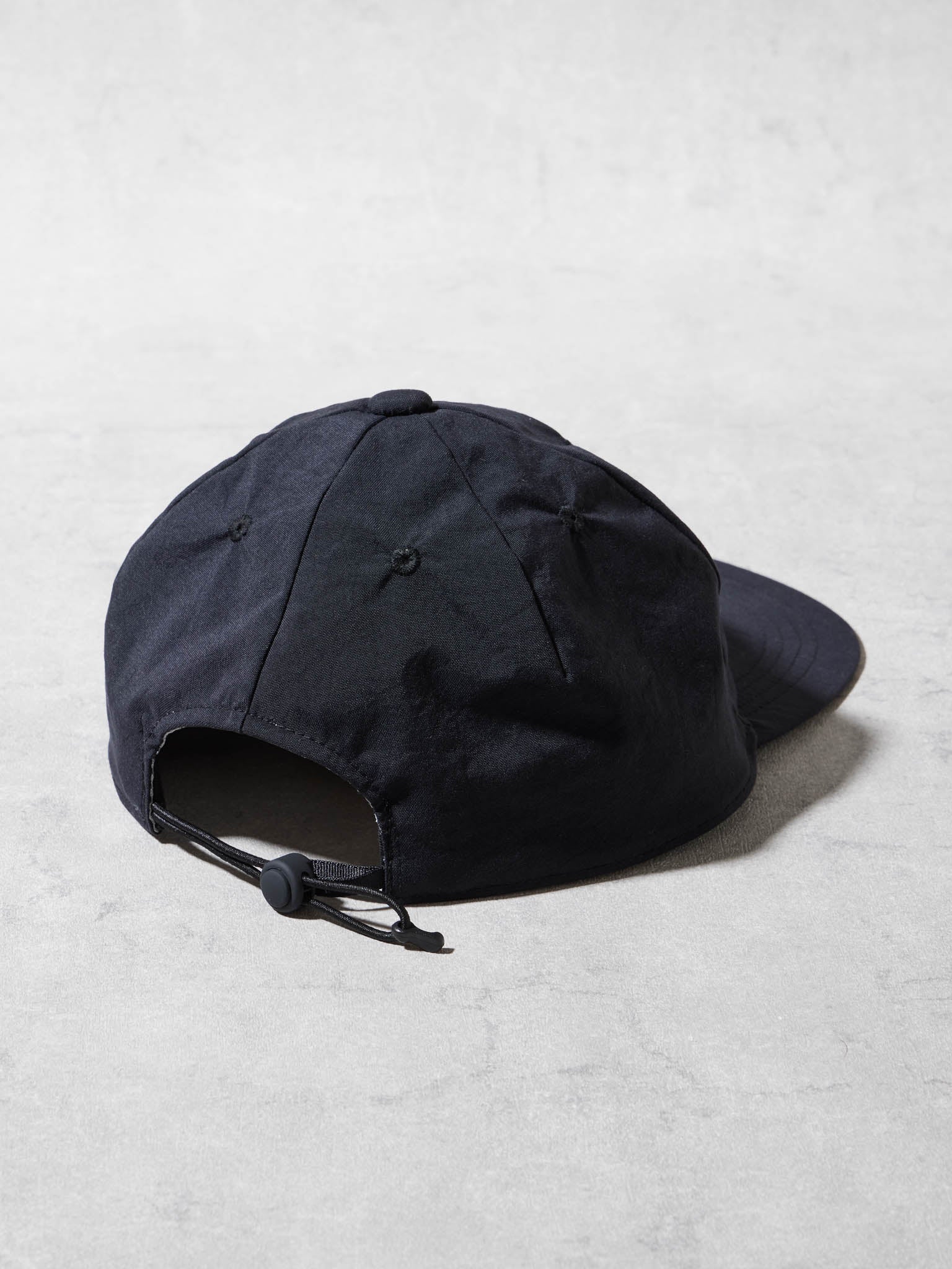 TREFOIL PANELLED CAP