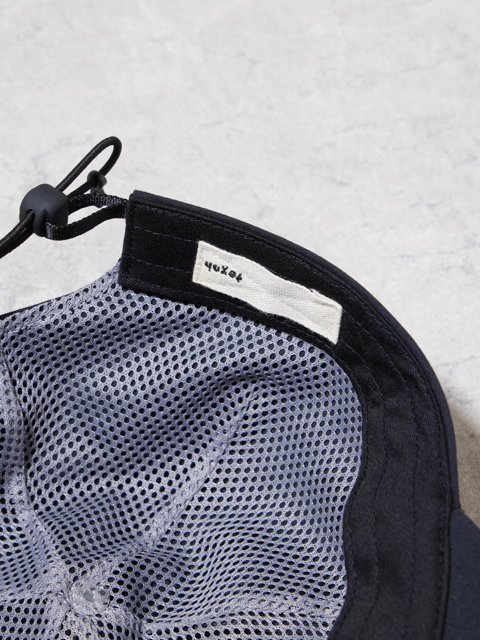 TREFOIL PANELLED CAP