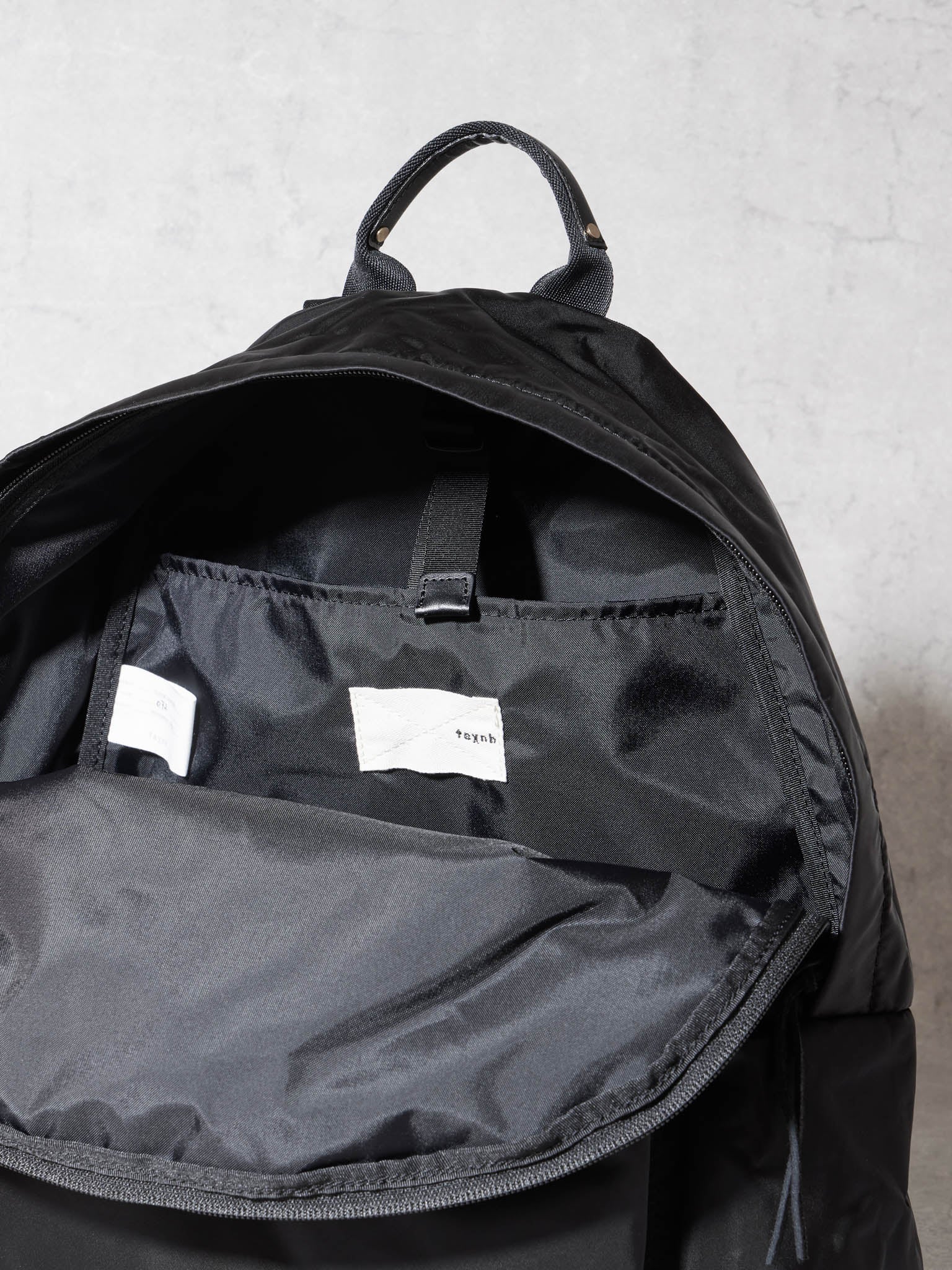 CLASSIC DAYPACK / 66NY