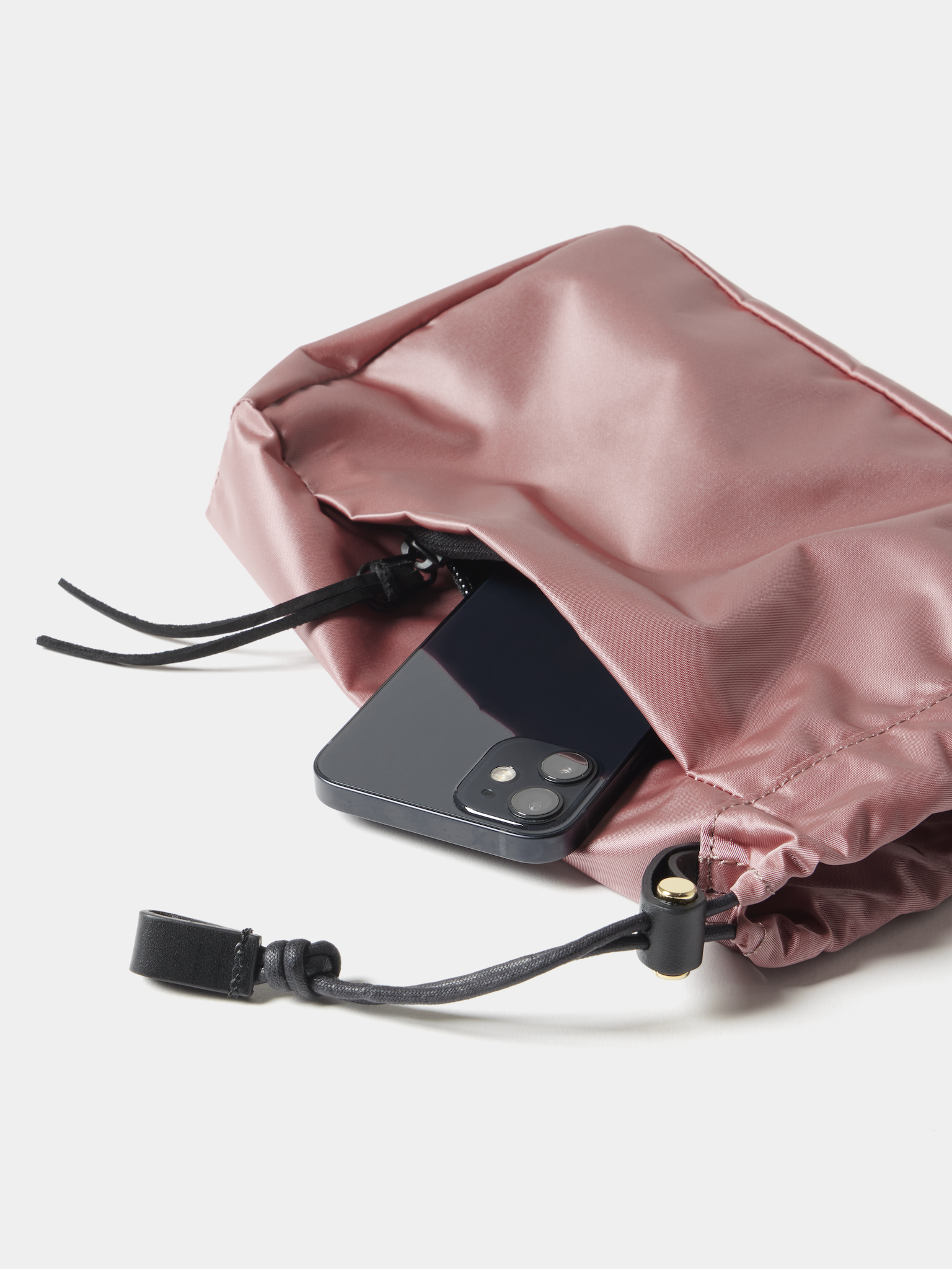 CLASSIC DRAWSTRING POUCH M / 66NY