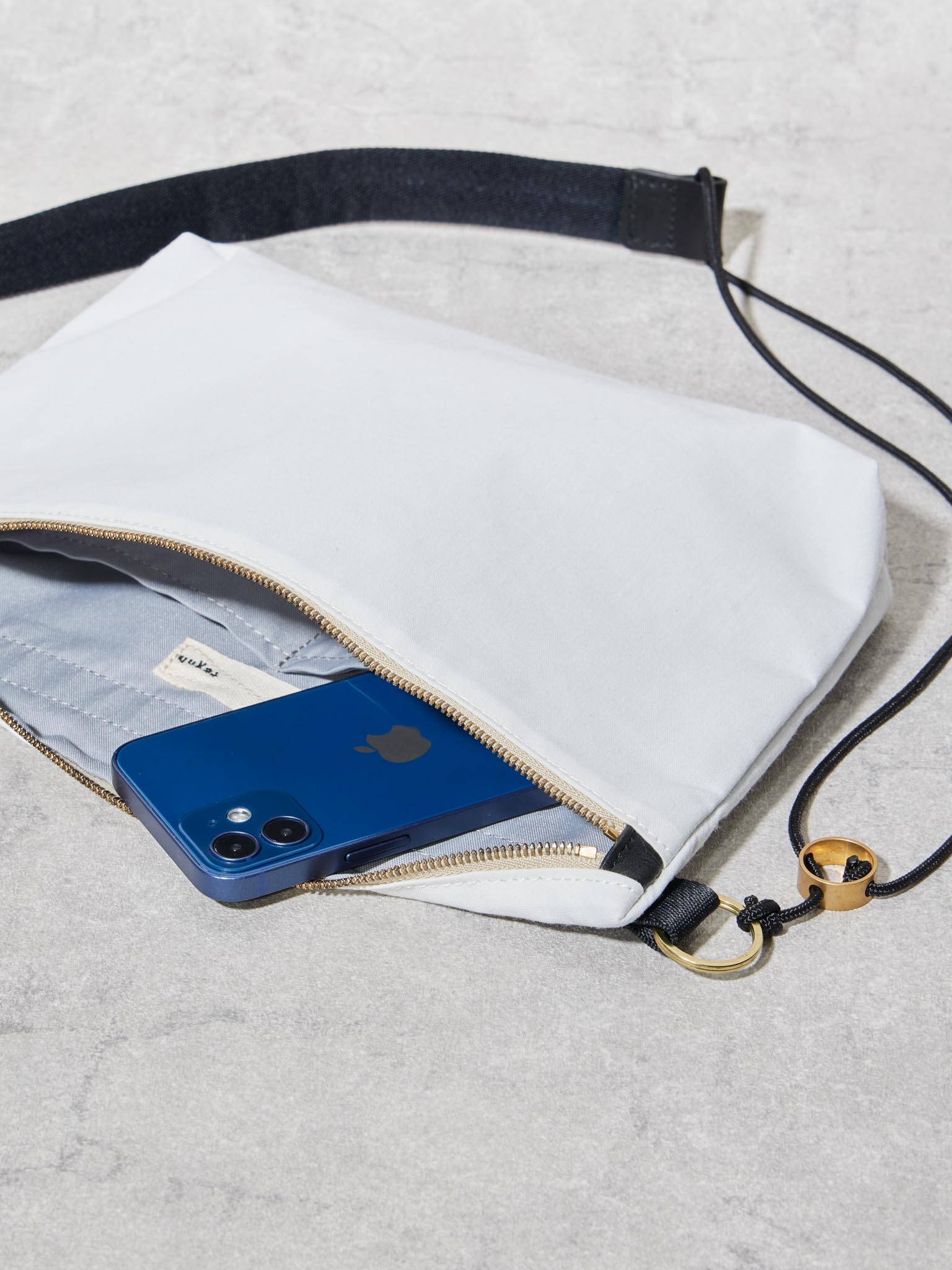 SQUARE ZIP SHOULDER / LOOPTEX