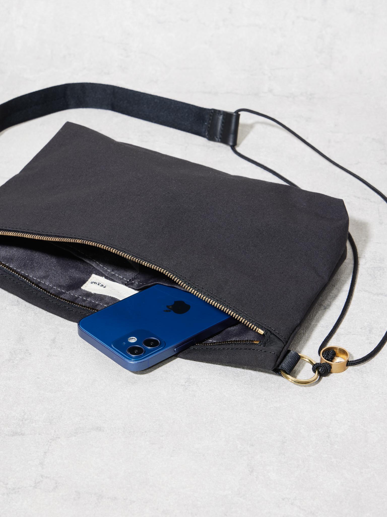 SQUARE ZIP SHOULDER / LOOPTEX