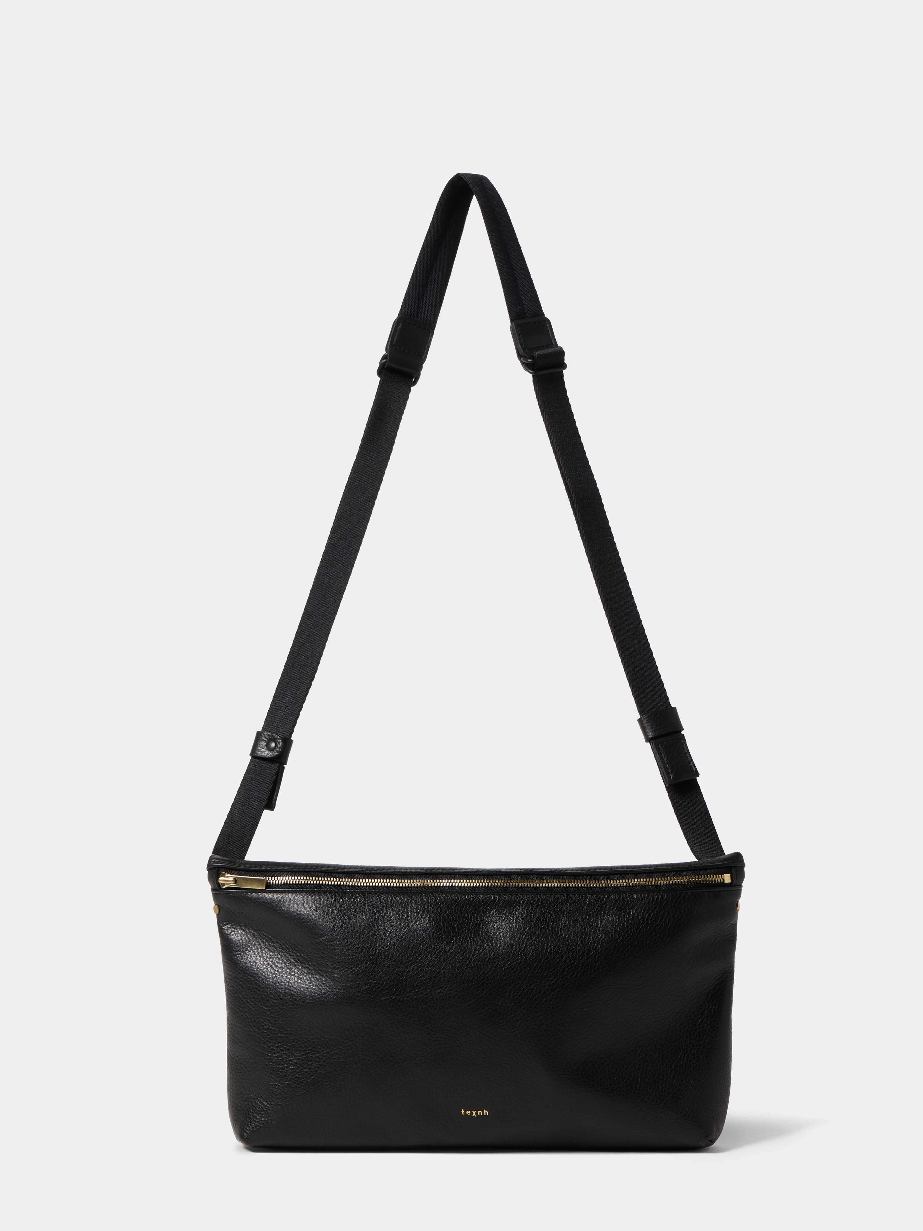 SQUARE SHOULDER