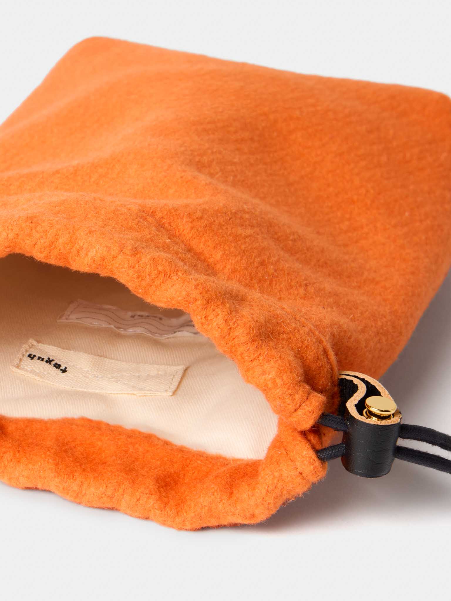 DRAWSTRING POUCH M / WOOL