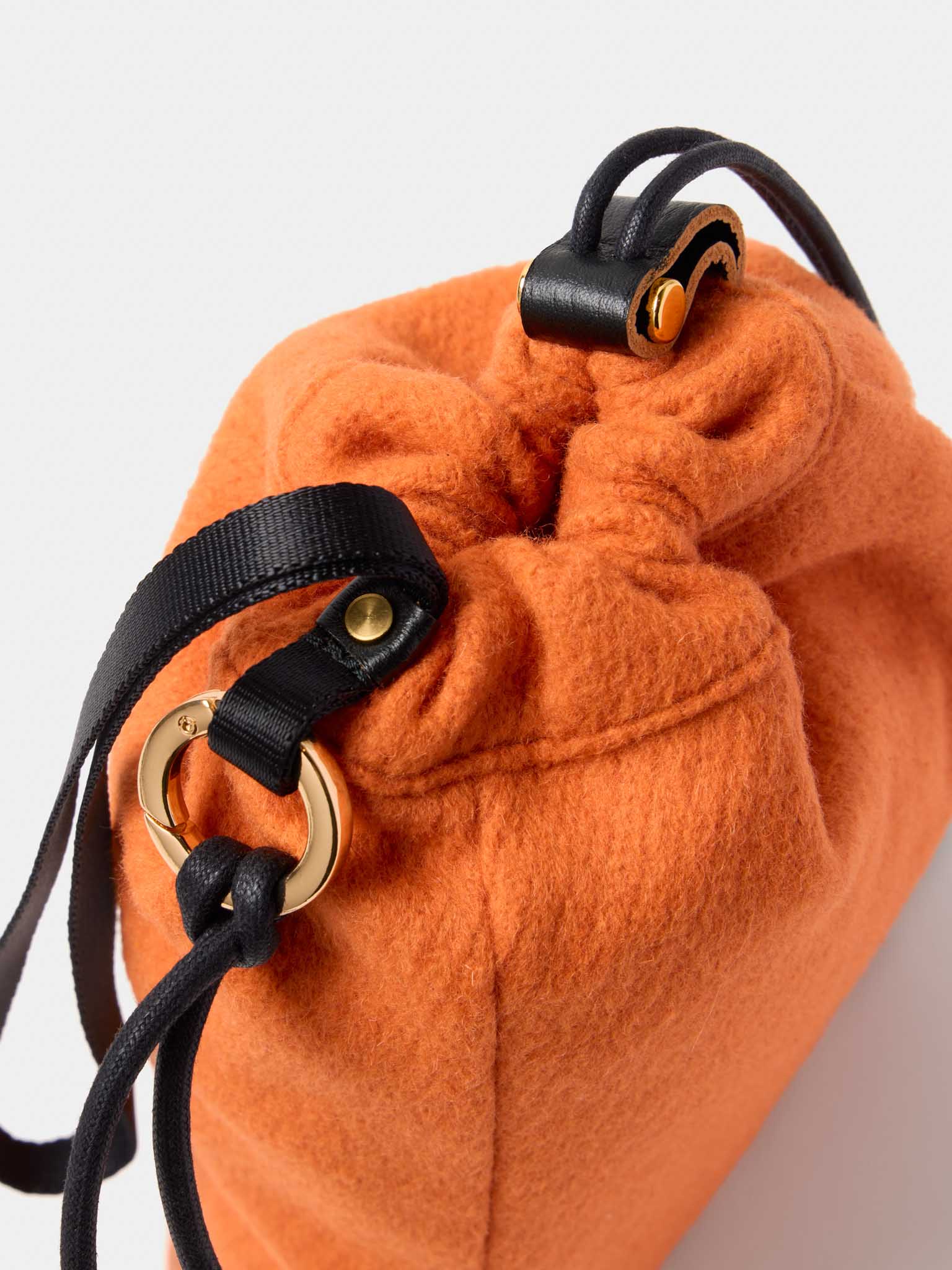 DRAWSTRING POUCH M / WOOL
