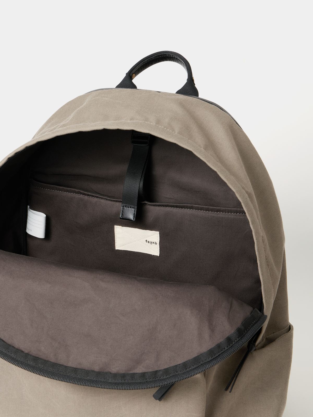 LAYER DAYPACK L / ACRYLIC