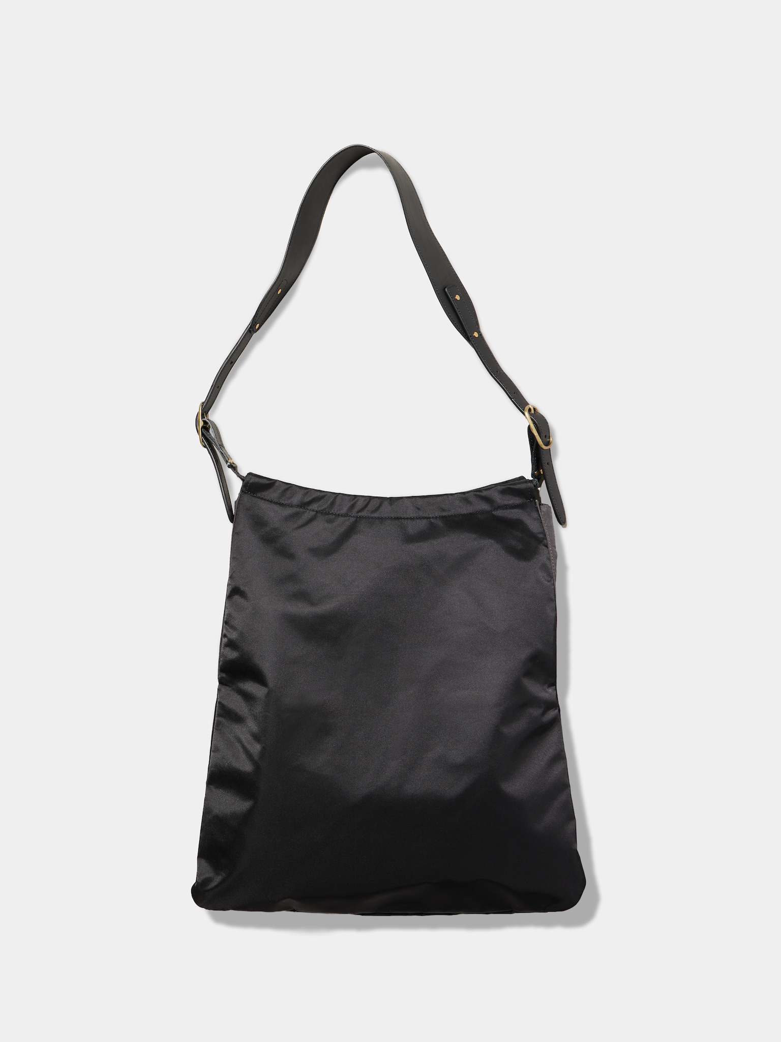 TRIANGLE SHOULDER L / 66NY