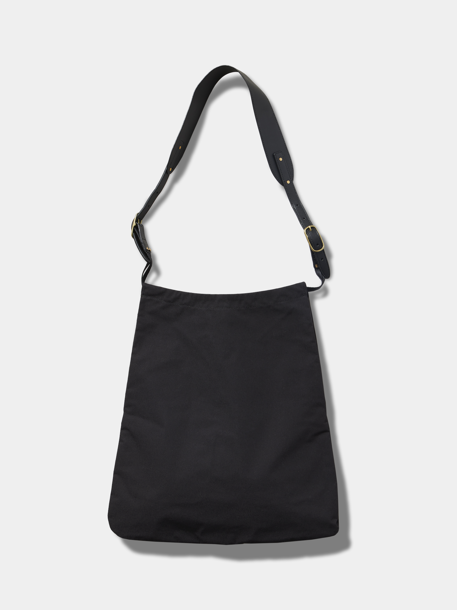 TRIANGLE SHOULDER / L / LOOPTEX