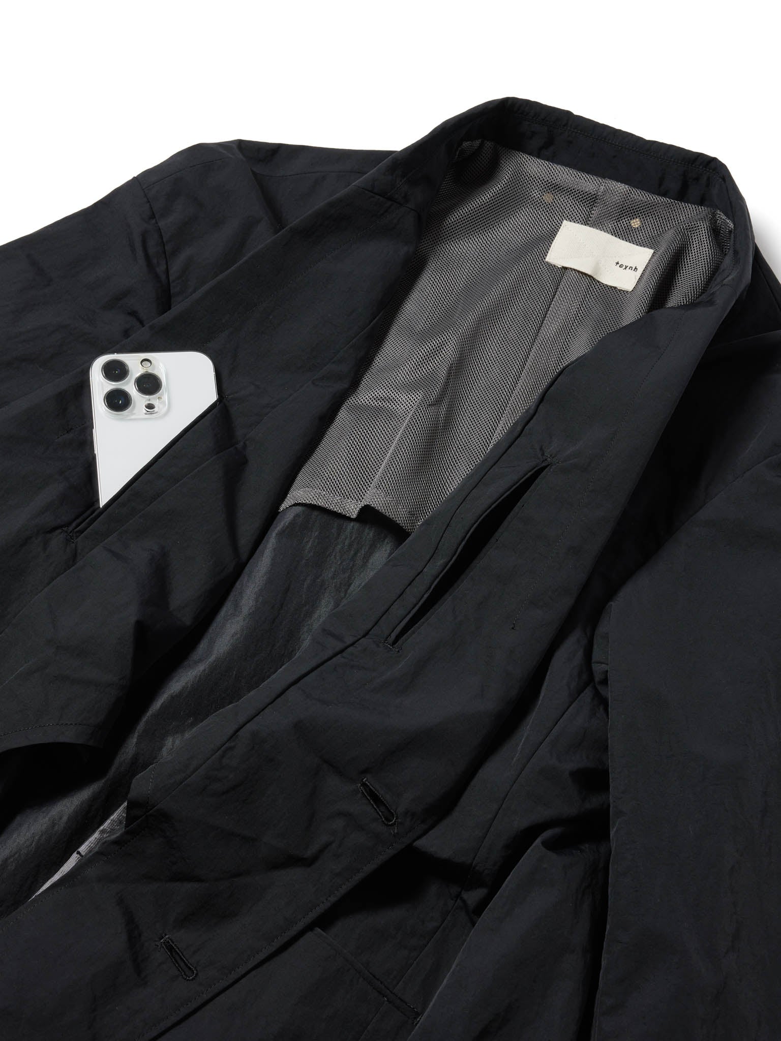 VOYAGER JACKET